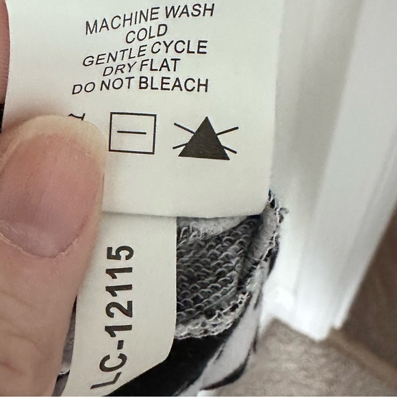 Mud Pie Houndstooth Quarter-Zip Pullover – Size S - Picture 6 of 6